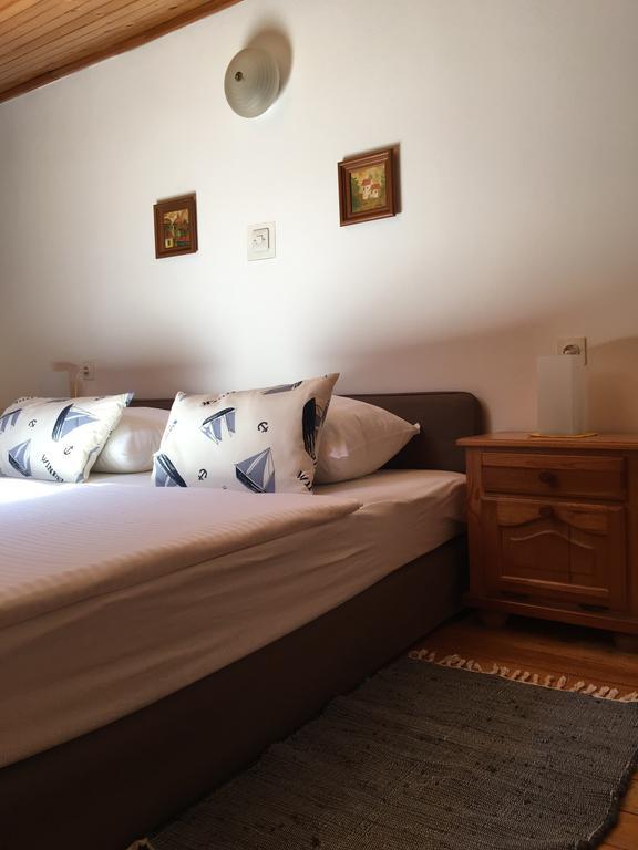 Apartments Vesna ปอร์โตรอซ ภายนอก รูปภาพ